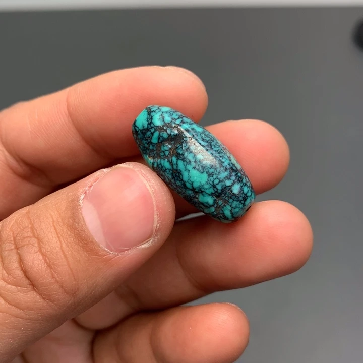 绿松石颈饰未镶嵌