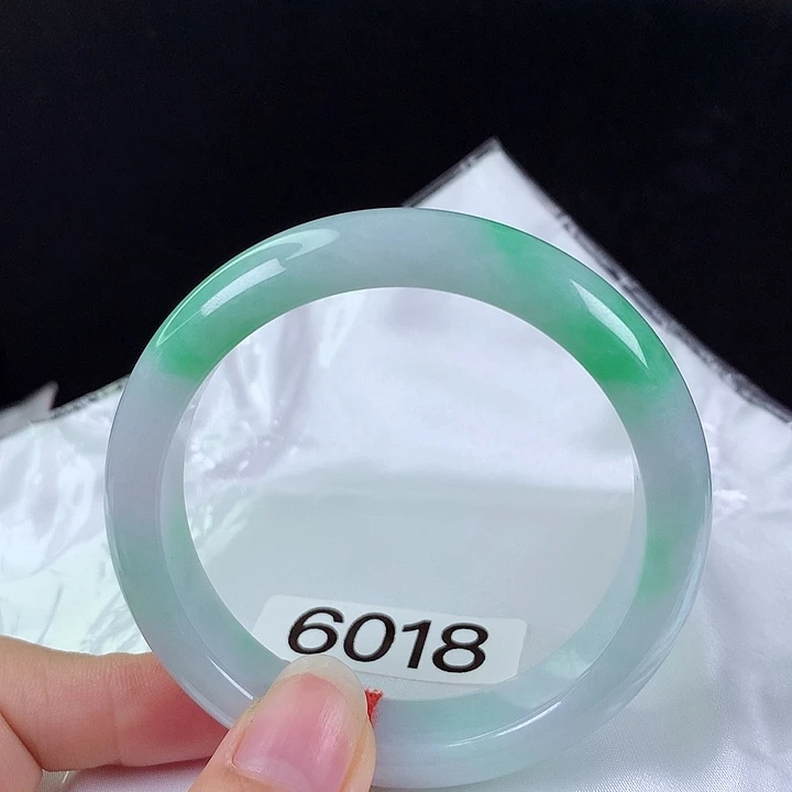 未镶嵌手镯翡翠55圈