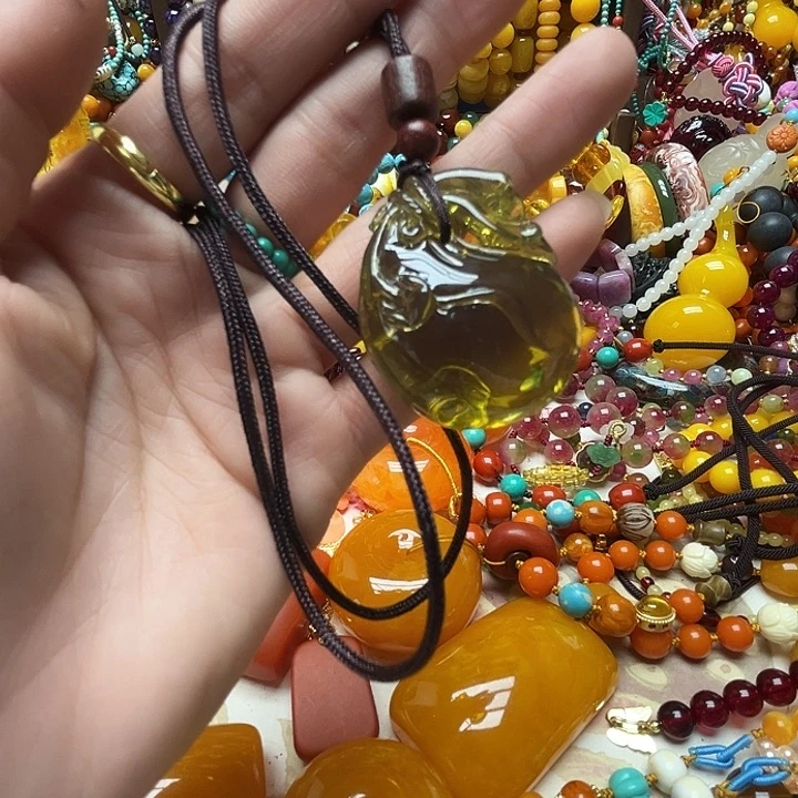 树脂制品784钱袋吊坠