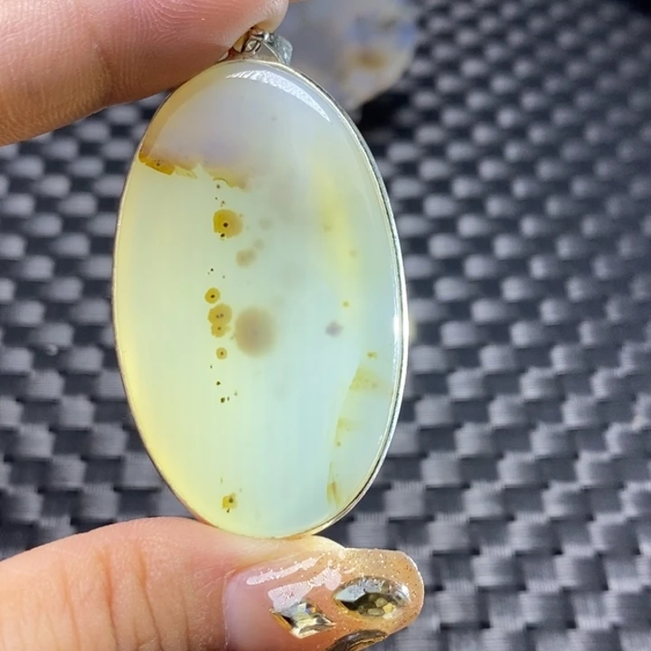 【闪购商品】玛瑙/玉髓颈饰未镶嵌你**办