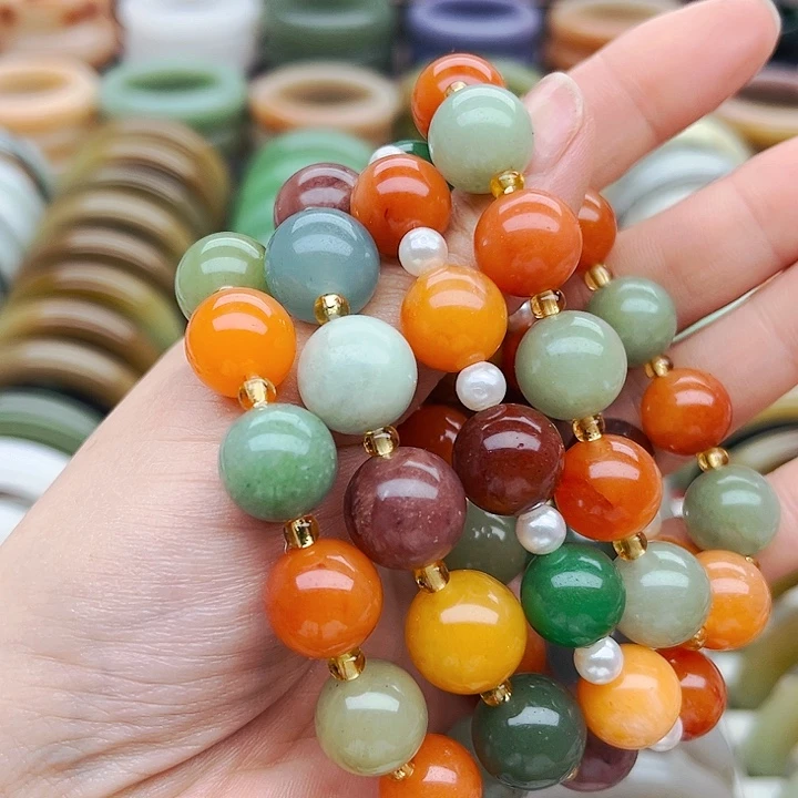 未镶嵌手镯（圆镯）石英质玉