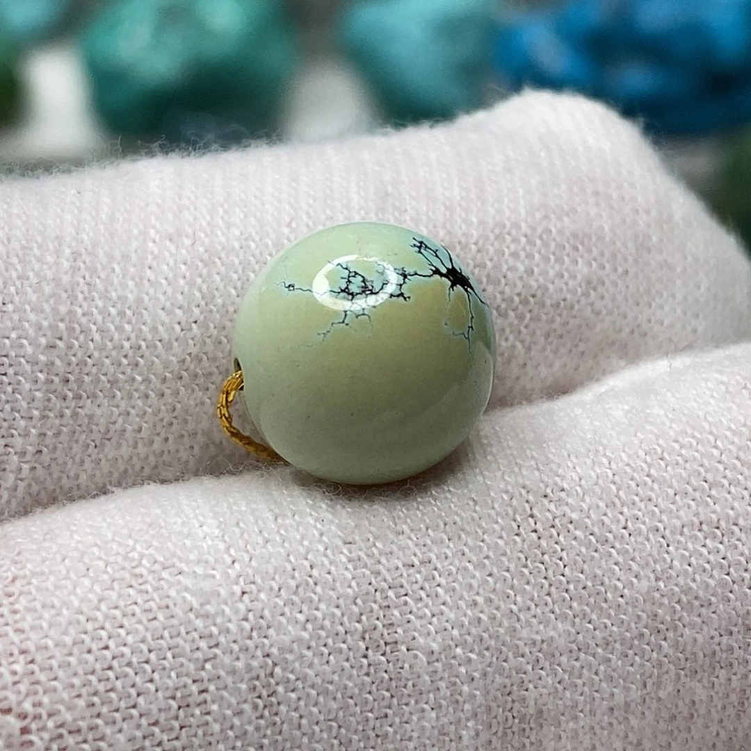 绿松石未镶嵌天然原矿 地大质检11.1mm