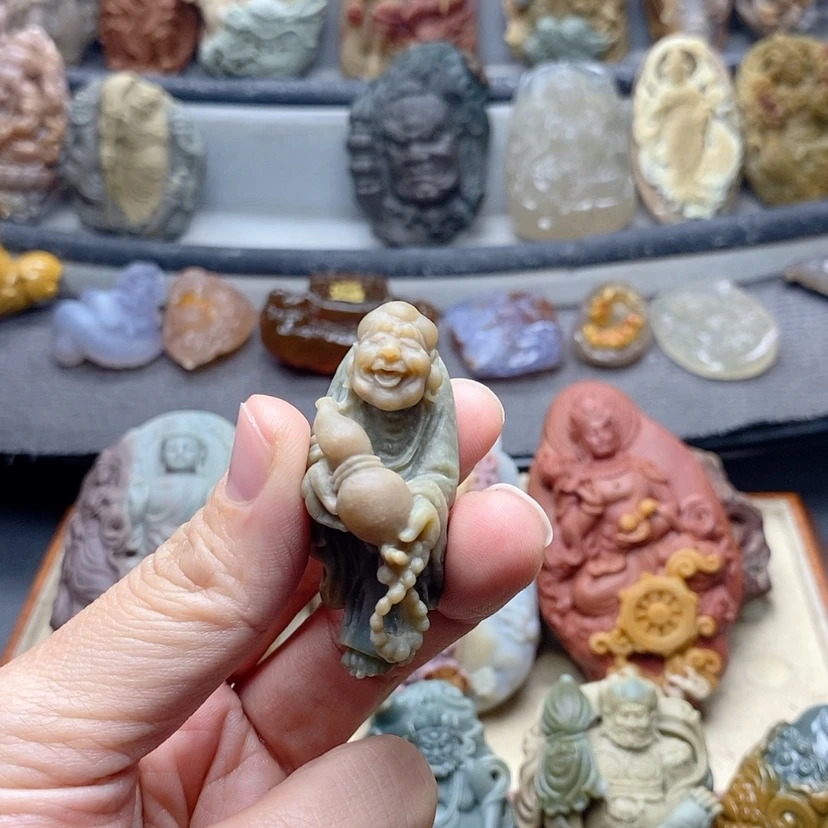 【闪购商品】定制石英质玉吊坠未镶嵌