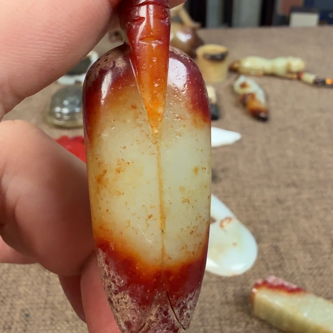 艺***子和田玉（糖玉）未镶嵌珠宝半成品