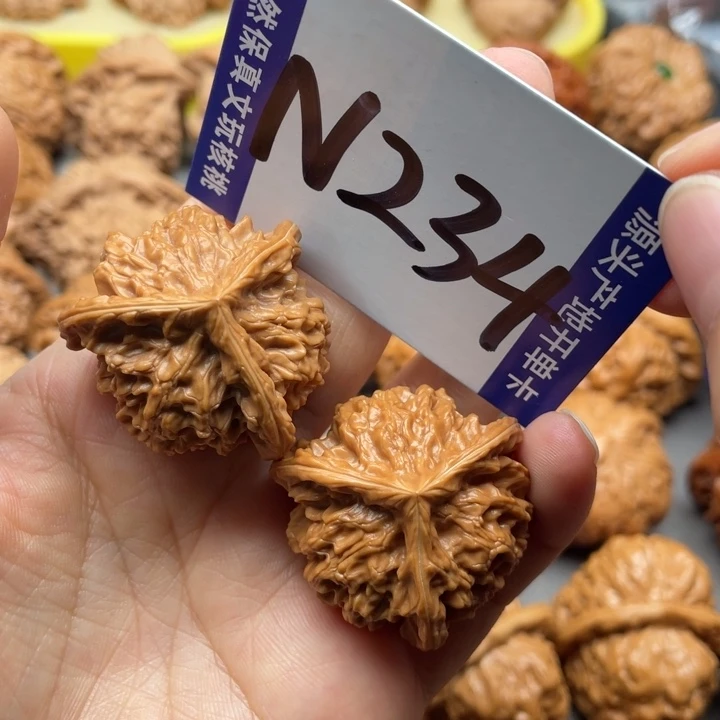 把件文玩核桃三棱36尺
