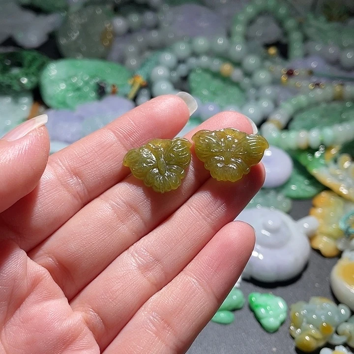 颈饰未镶嵌翡翠阳****✌天