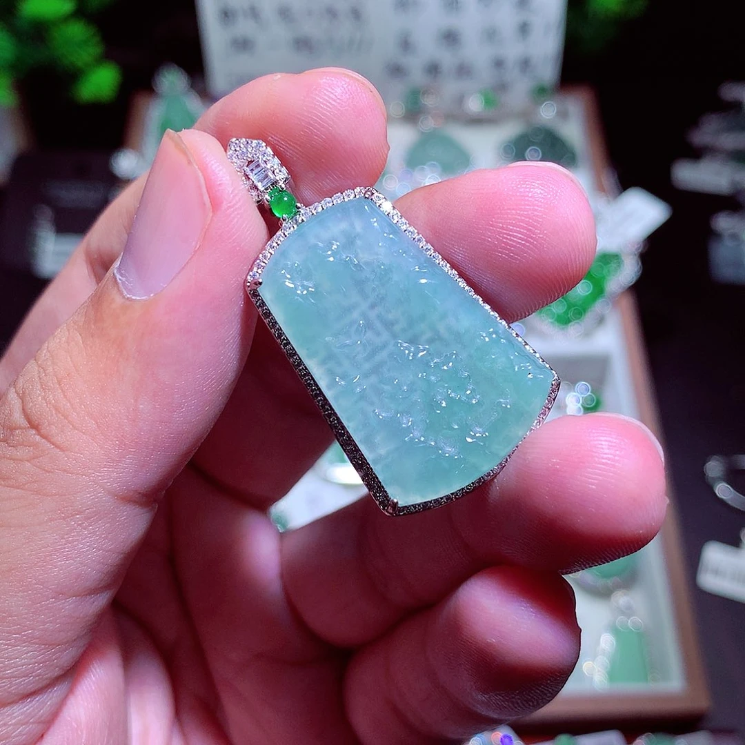 颈饰未镶嵌翡翠翡翠