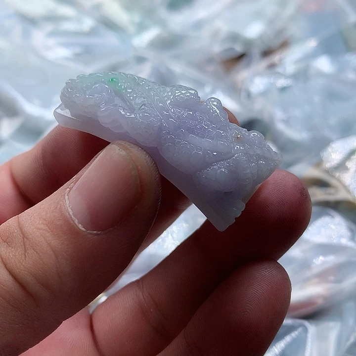 翡翠未镶嵌颈饰保真天然a货翡翠