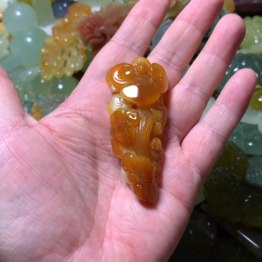 未镶嵌蛇纹石玉颈饰