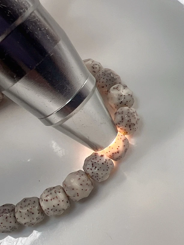 星月菩提精品手工雕刻糯冰奶奶灰细星无相手串，打灯头，油润糯