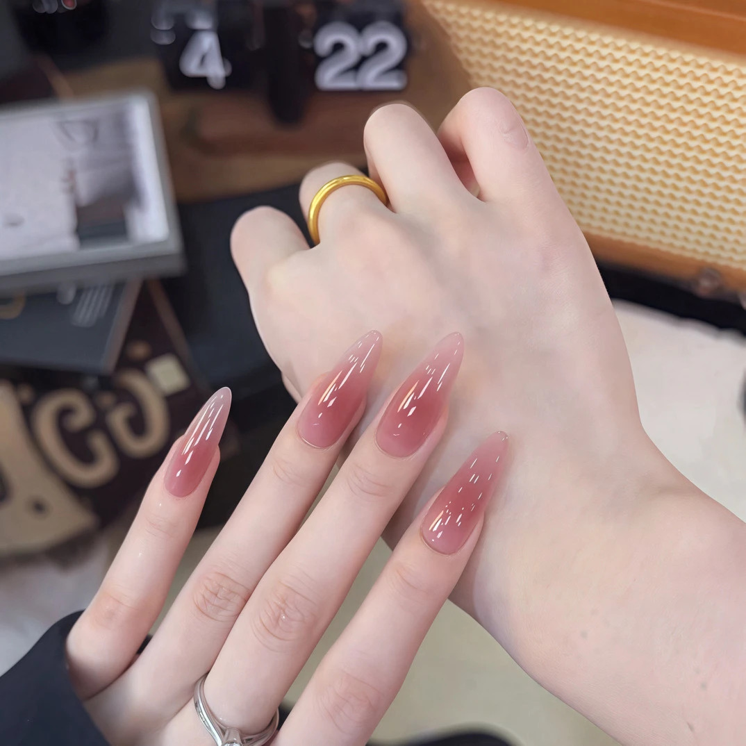 【乌梅子酱】海棠显白晕染带钻手工穿戴甲冰透气质奢华渐变穿戴美甲