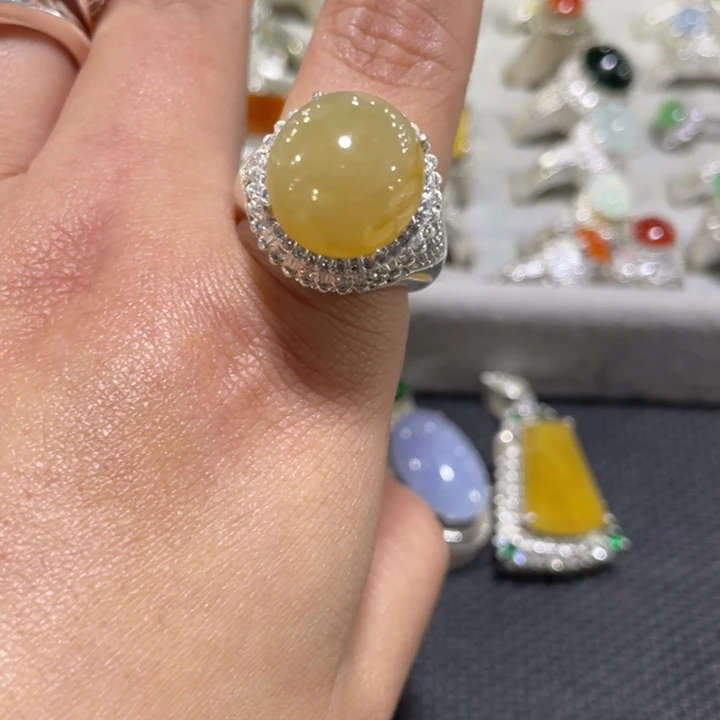 翡翠未镶嵌戒指缅甸天然翡翠