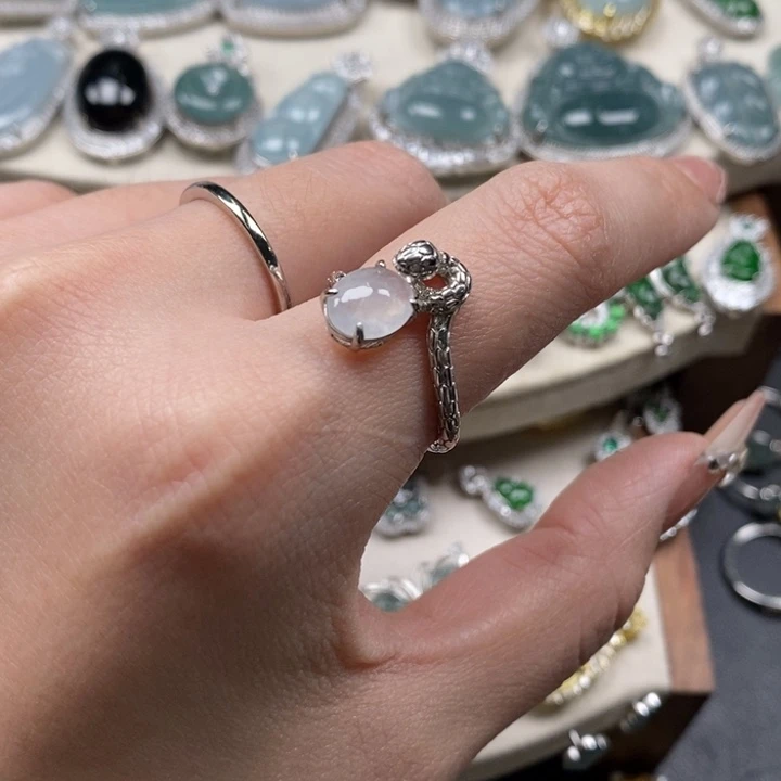 翡翠颈饰未镶嵌翡翠