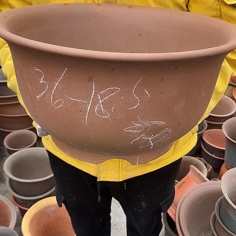 紫砂中国宜兴紫砂花盆＂