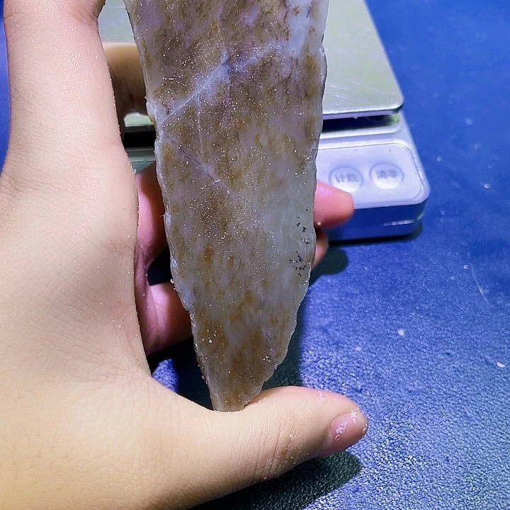未镶嵌和田玉（糖玉）珠宝半成品