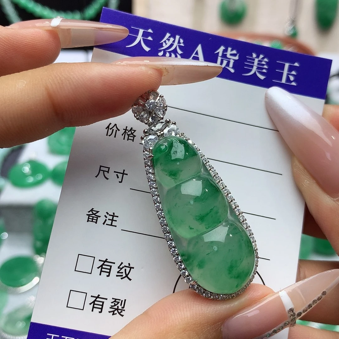 石英质玉（非洲翠）银S925镶嵌颈饰