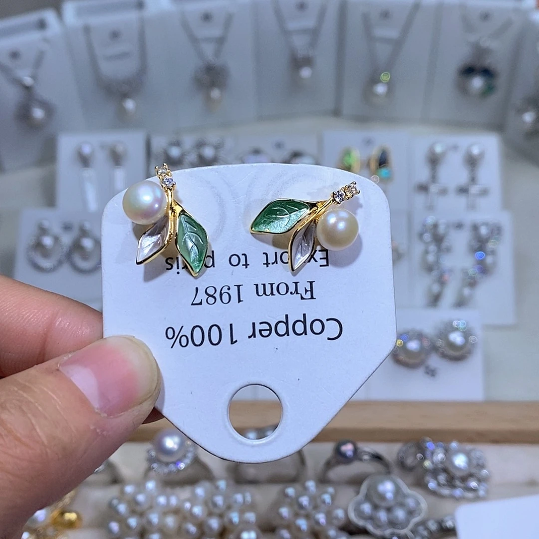 淡水珍珠未镶嵌耳饰