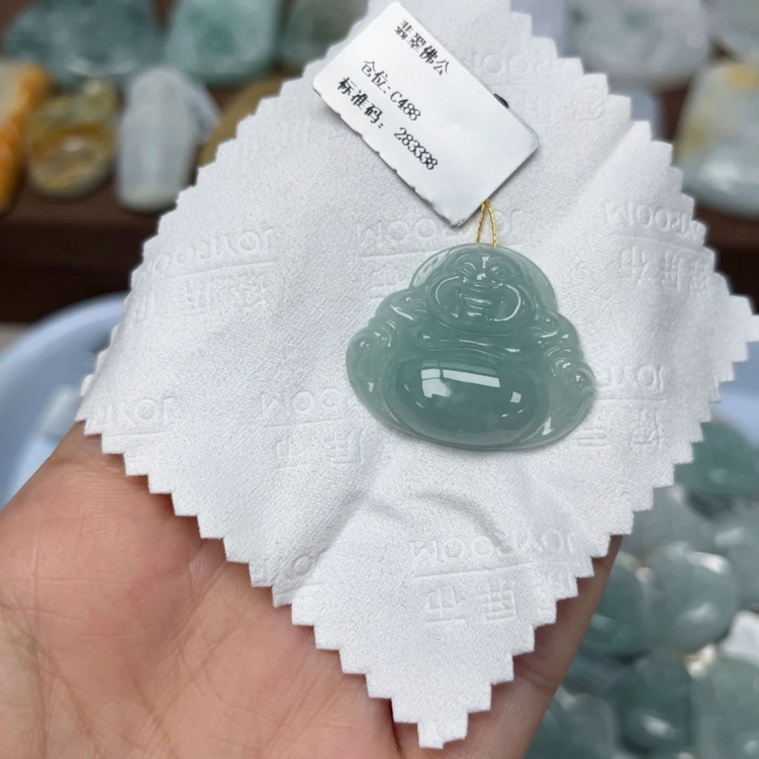 颈饰未镶嵌翡翠佛公