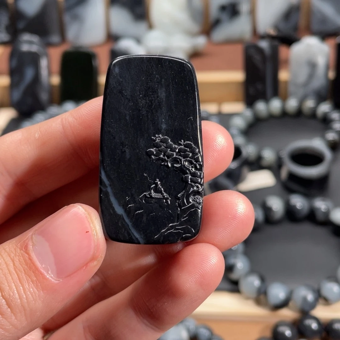 颈饰未镶嵌和田玉