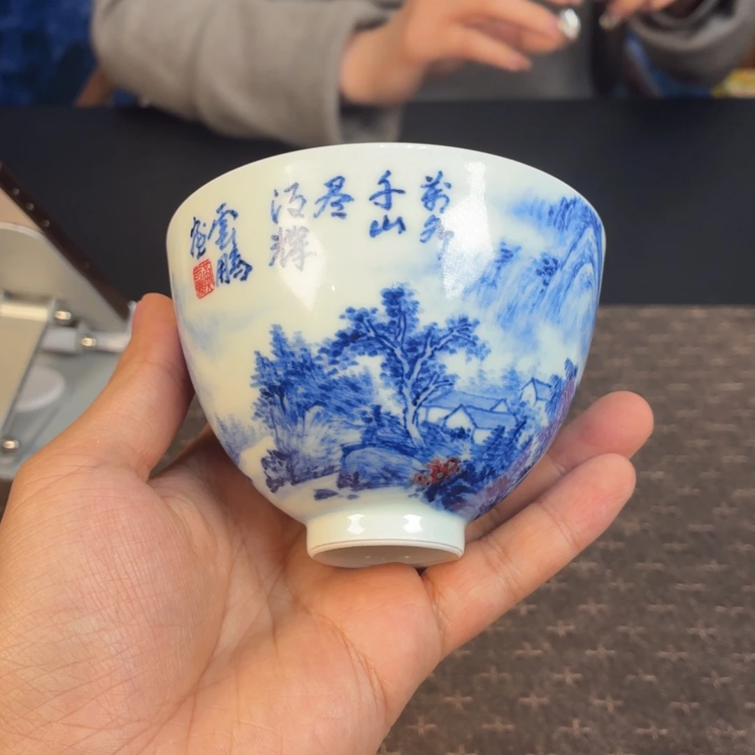 杯子瓷瓷姑娘景德镇陶瓷艺术