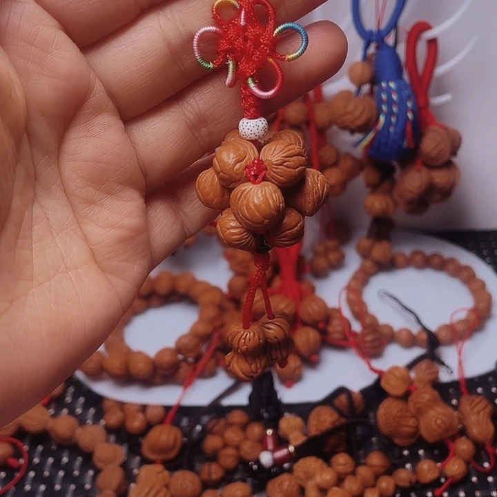 桃核吊坠龙纹桃枭