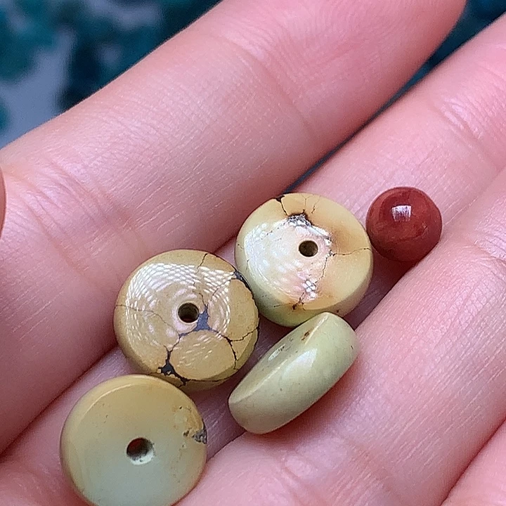 未镶嵌南红玛瑙珠宝奇石