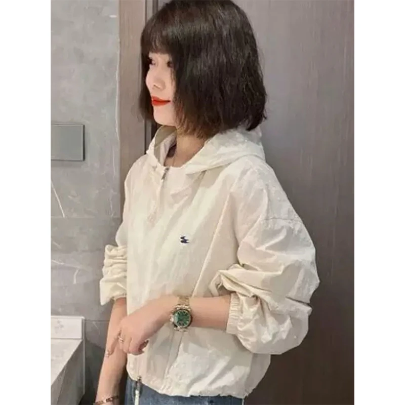 短款连帽薄款防晒衣外套女2025春夏季新款小个子今年流行休闲111