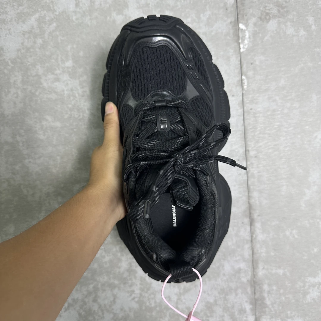 99新 Balenciaga/巴黎世家 37*1/黑武士10xl鞋/11717