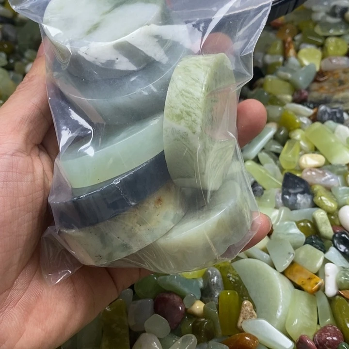 蛇纹石玉未镶嵌鱼缸石