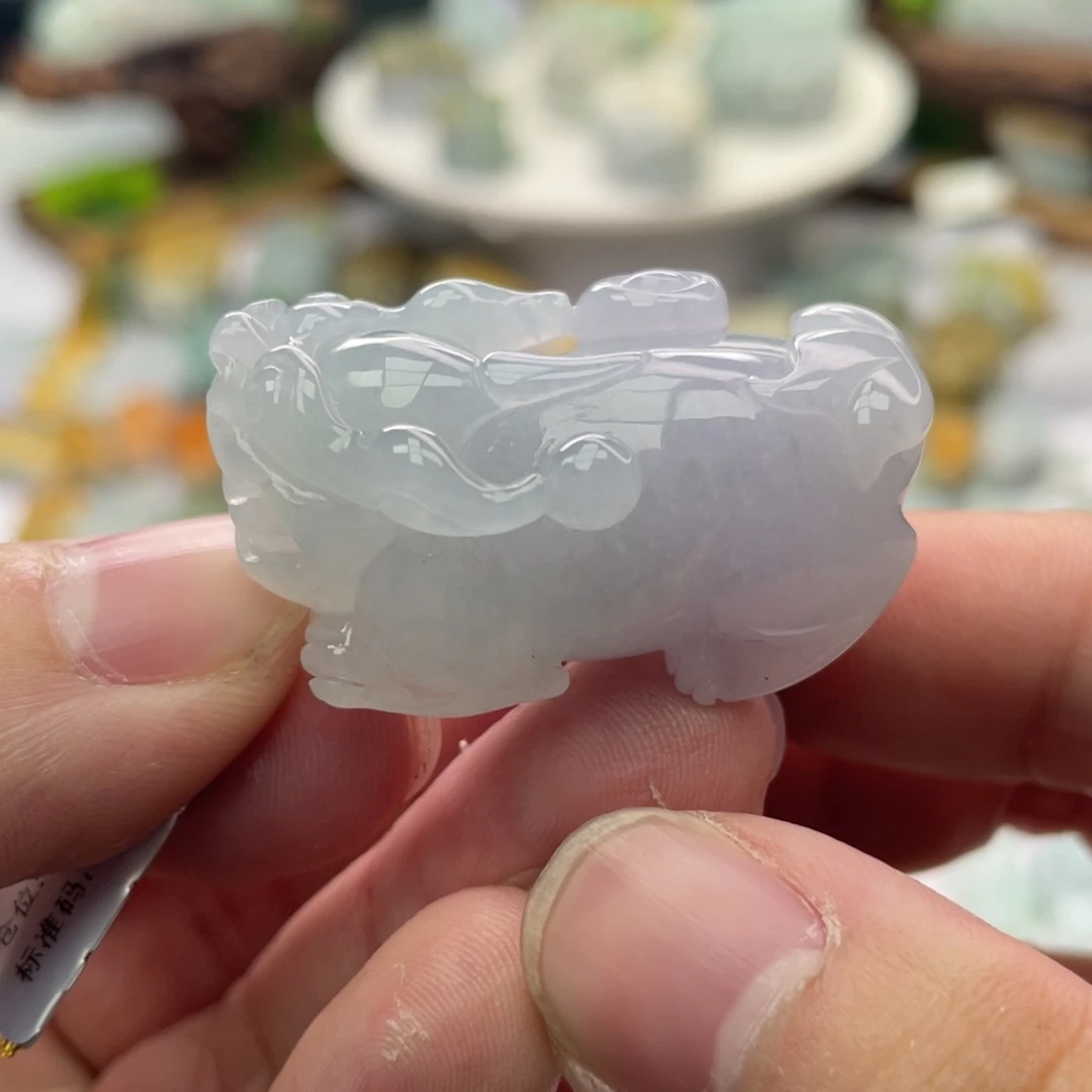 翡翠颈饰未镶嵌貔貅