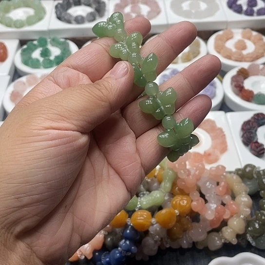 石英质玉（非洲翠）合金手串