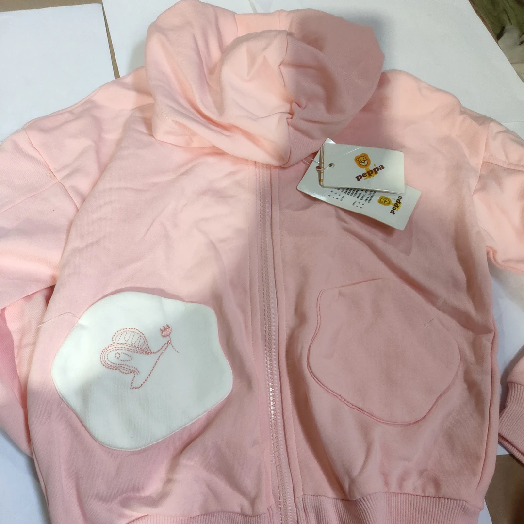 粉色蜗牛白口袋拉链卫衣