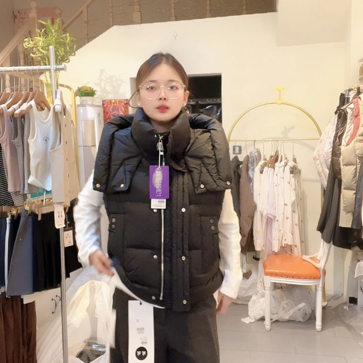 96326莫凝羽绒马甲黑色