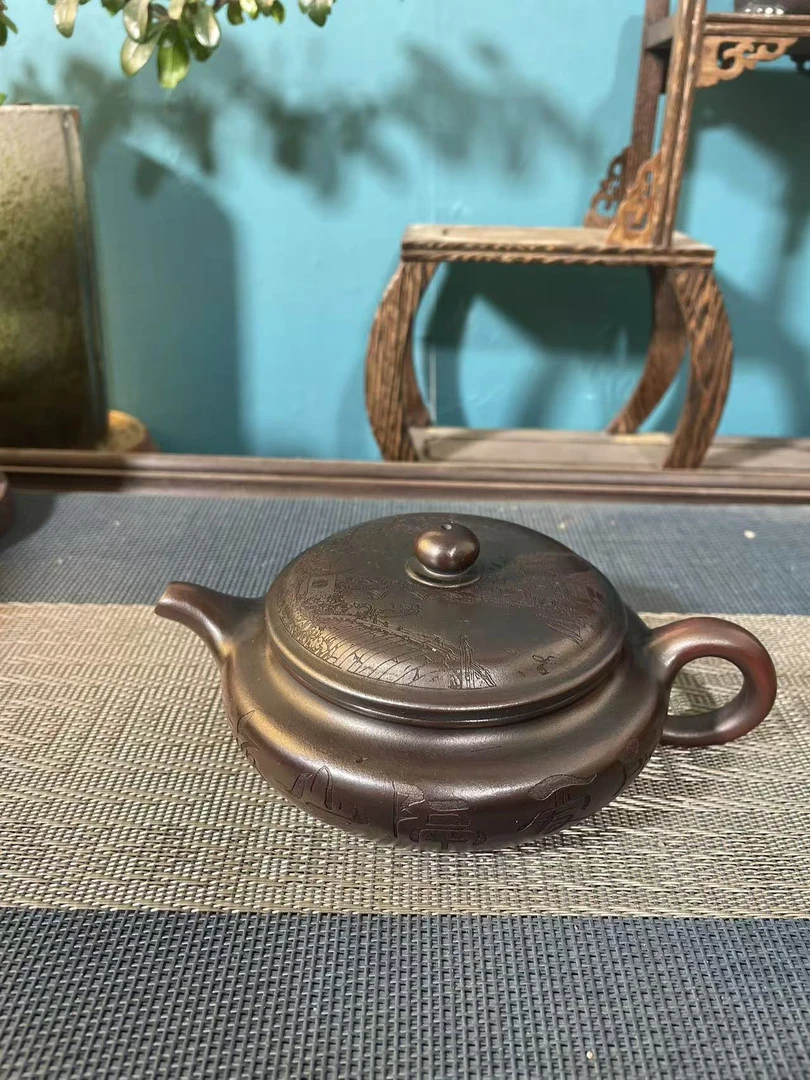 宜兴紫砂扁腹仿古