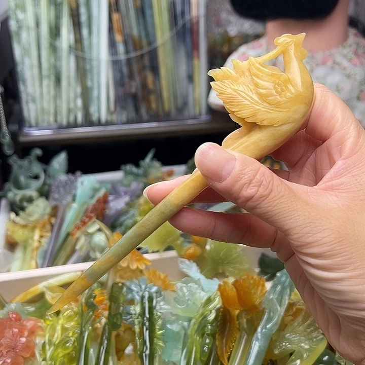 蛇纹石玉未镶嵌发簪