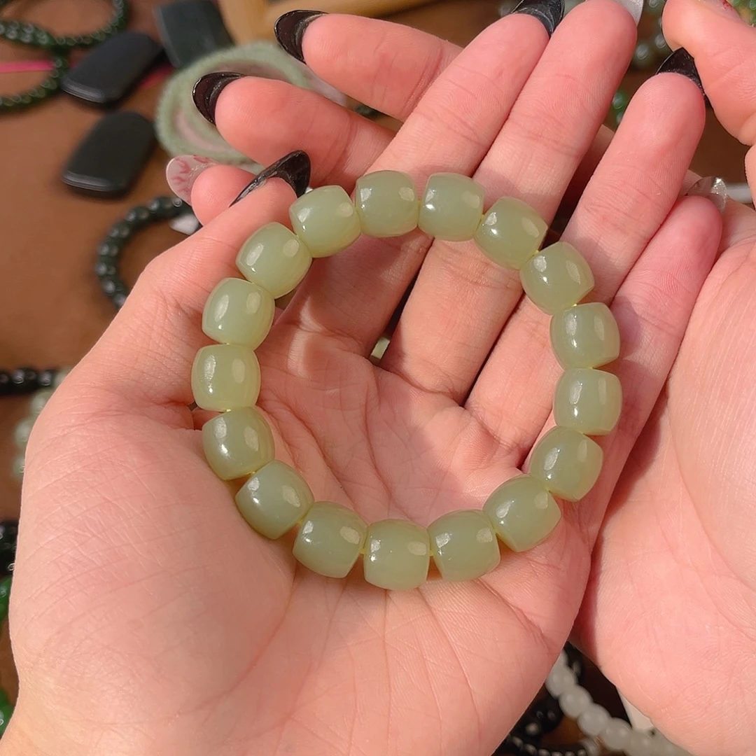 和田玉未镶嵌手串