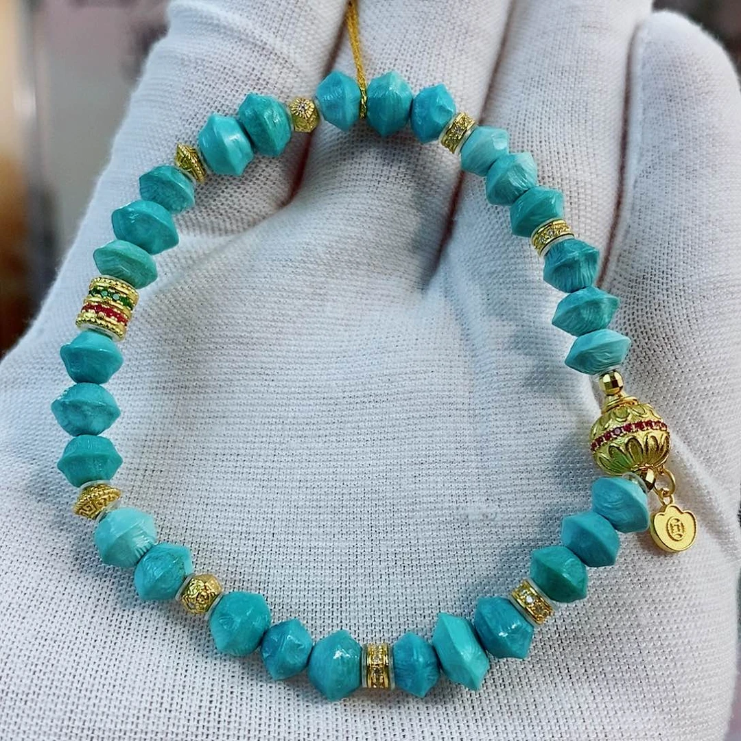 未镶嵌绿松石珠宝奇石