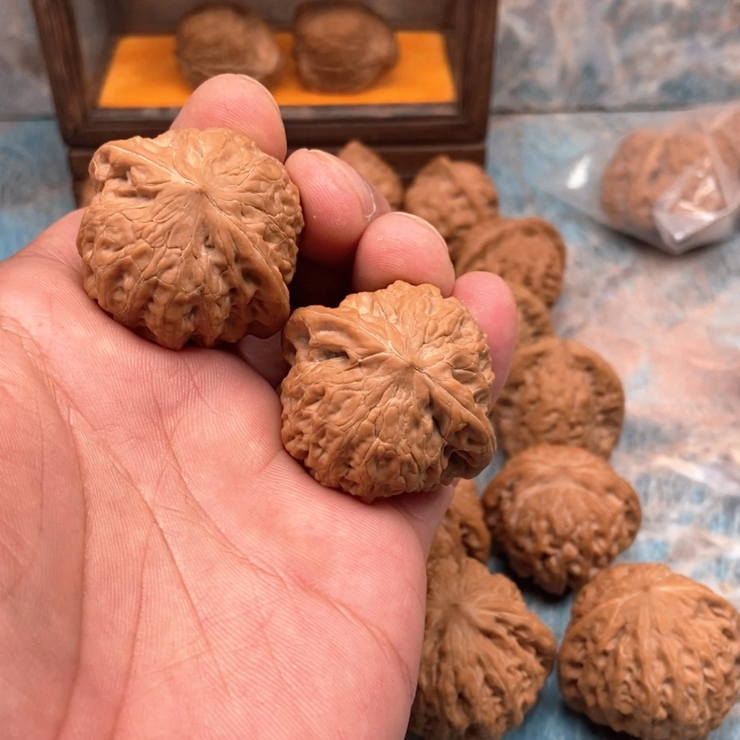 文***日文玩核桃吊坠铁锤