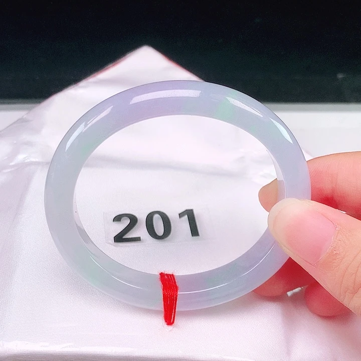 翡翠未镶嵌手镯（贵妃镯）翡翠手镯