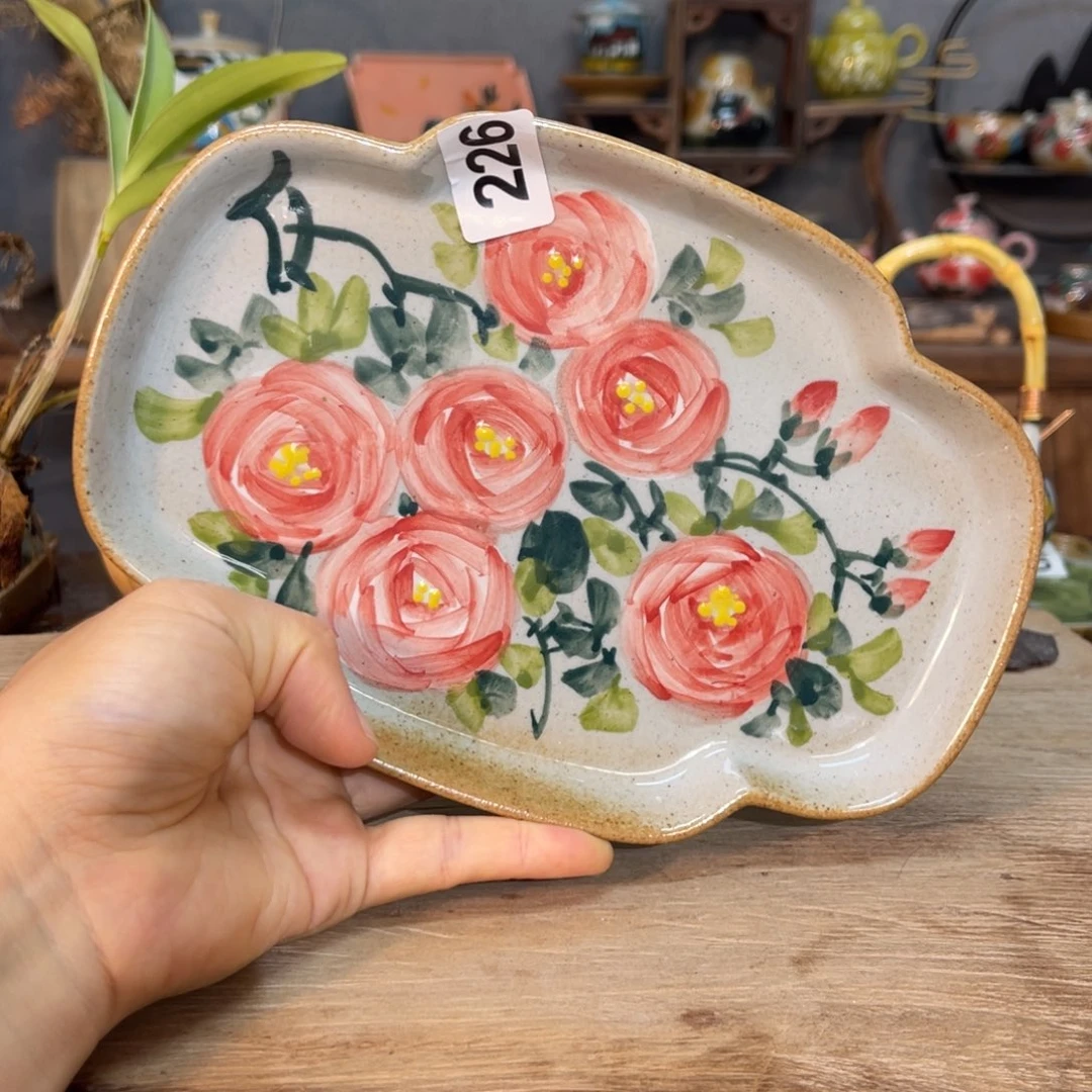 壹****壶素浅陶瓷手工手绘