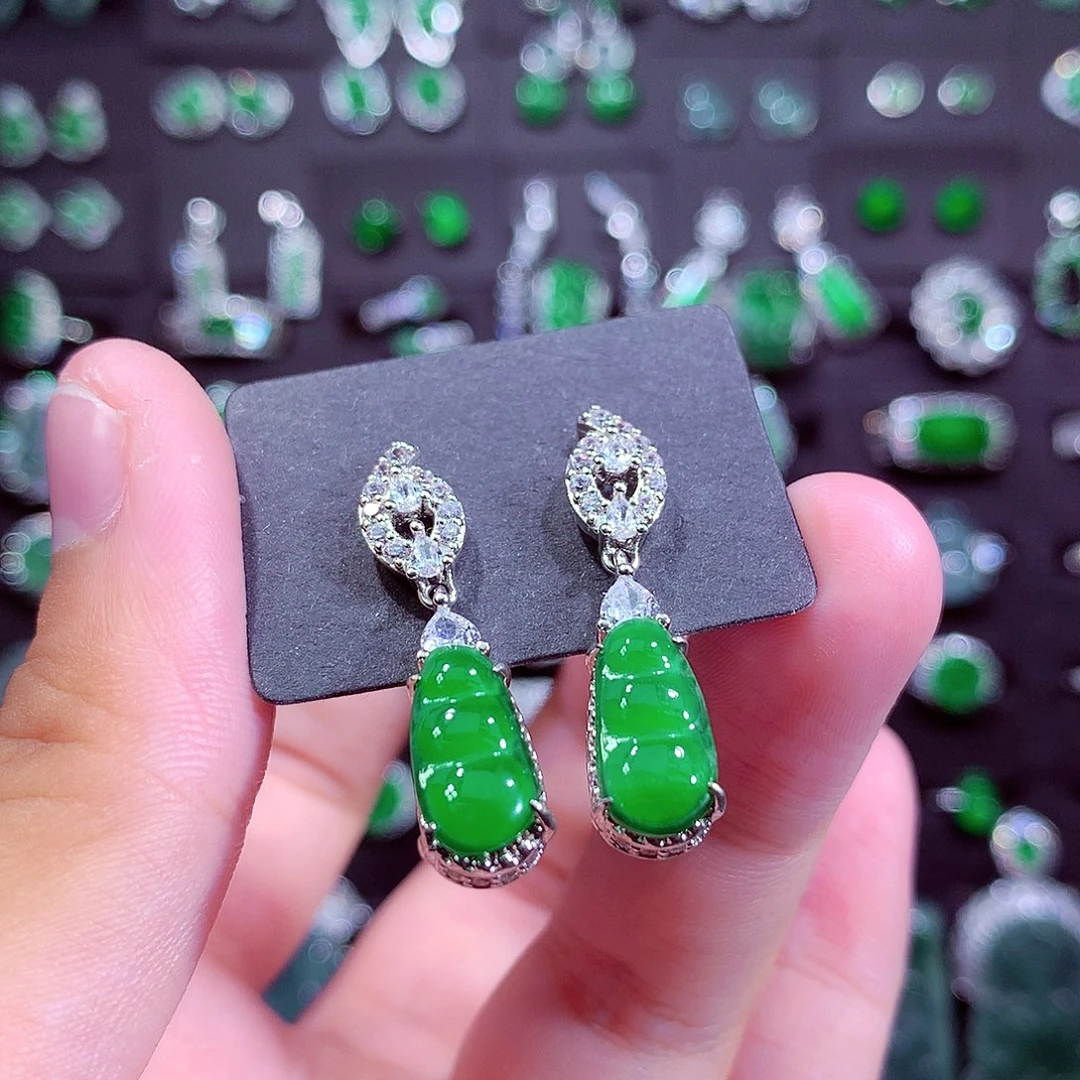 颈饰未镶嵌翡翠天然