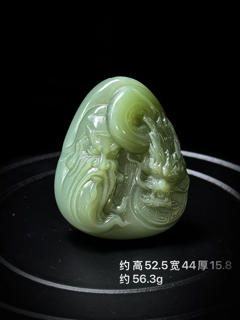 【龙骧】和田玉粉青·龙骧关公珮