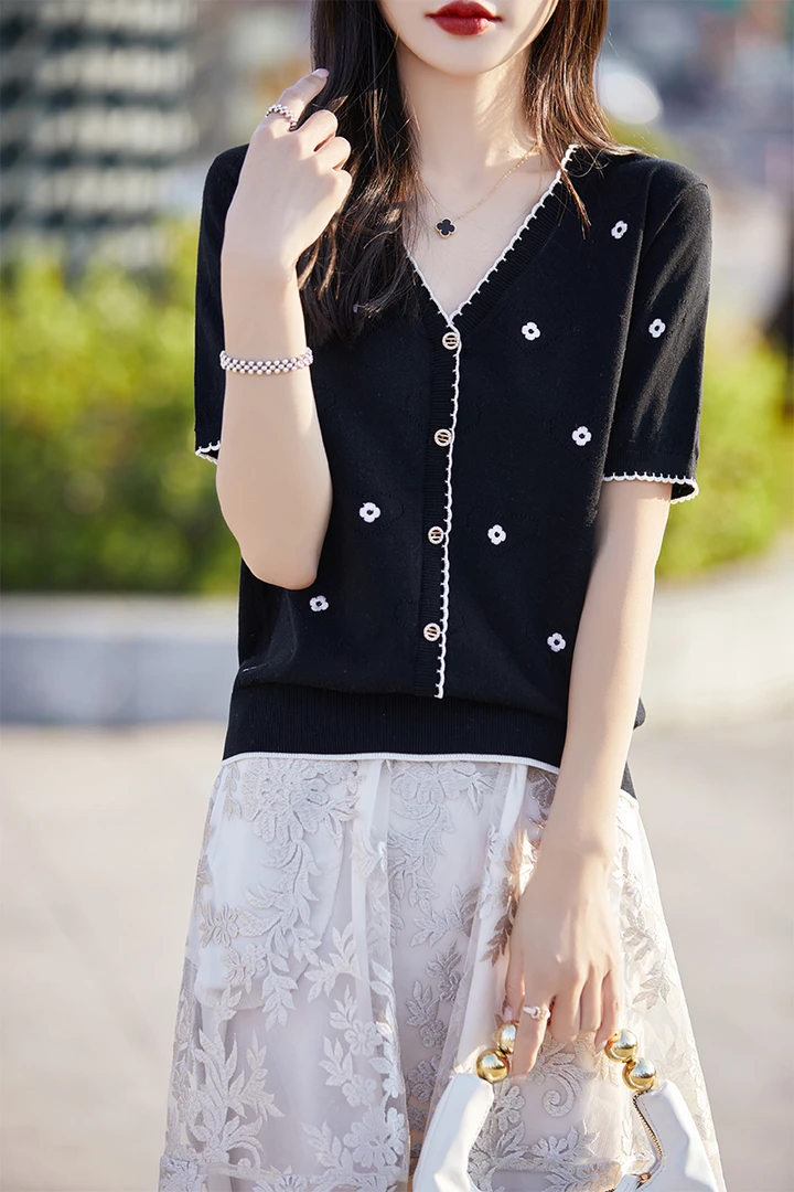 100%莱赛尔天丝V领针织衫短袖女薄款时尚拼色刺绣碎花T恤半袖上衣
