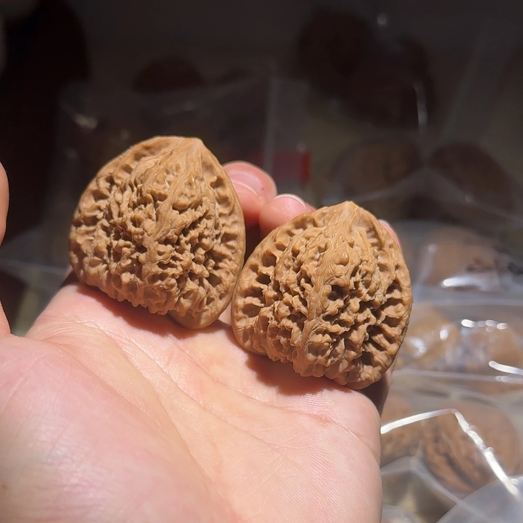 文玩核桃吊坠南疆石