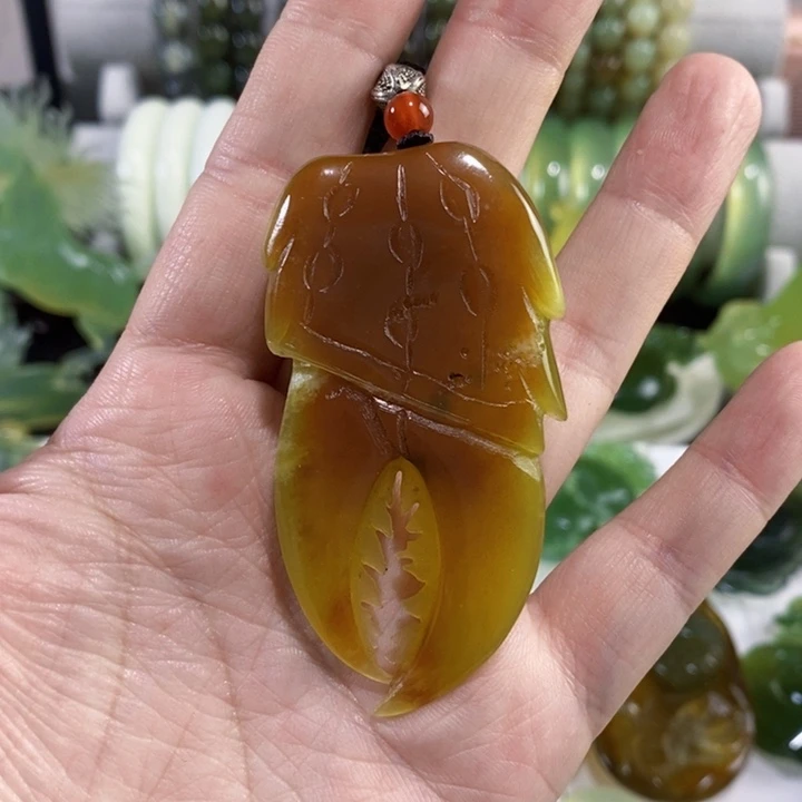 未镶嵌岫玉挂件吊坠