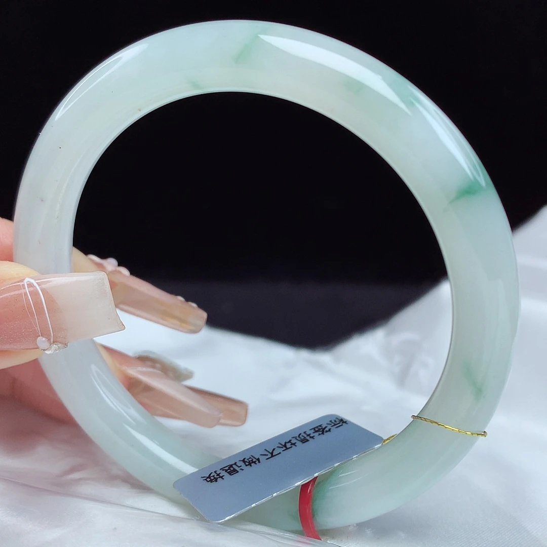 翡翠手镯（圆镯）未镶嵌58圆条3524