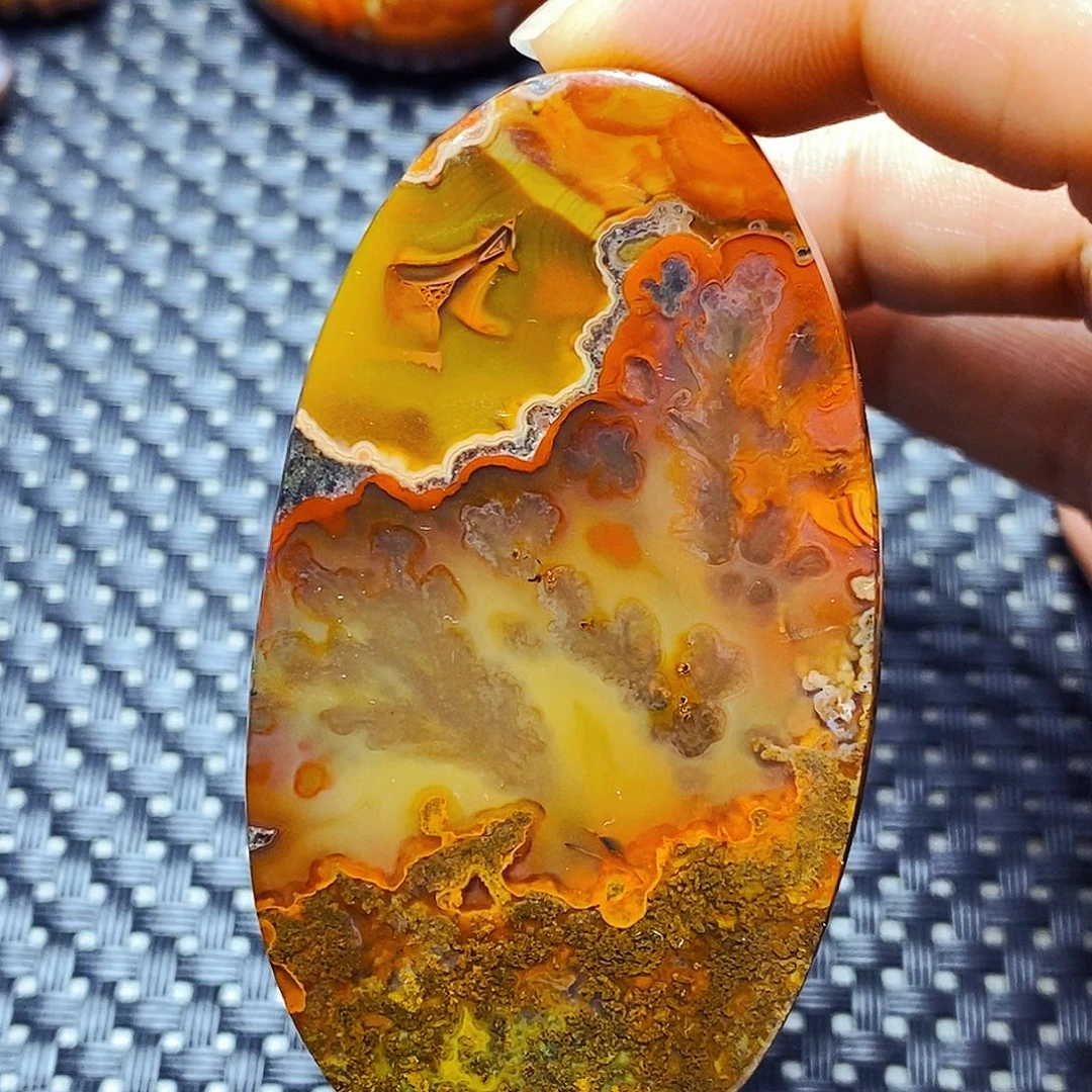 未镶嵌颈饰玛瑙/玉髓