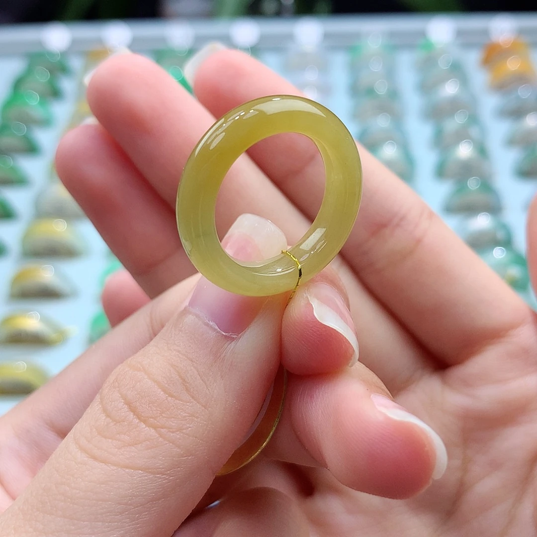 翡翠戒指未镶嵌13圈