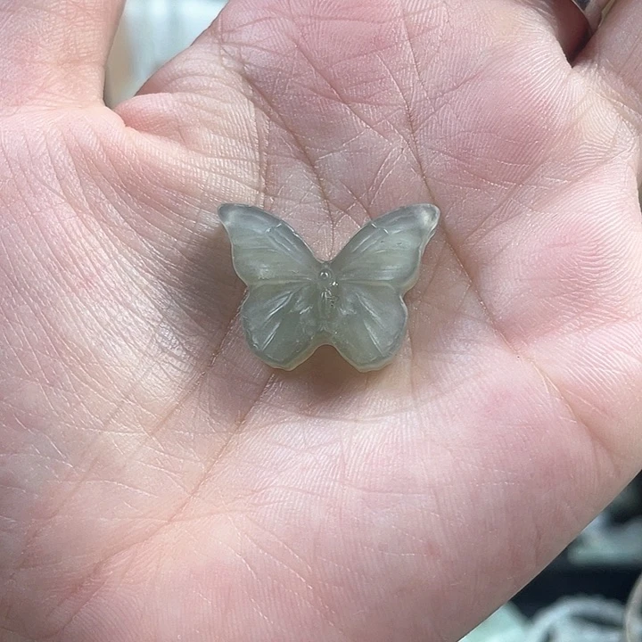 蛇纹石玉合金颈饰蔷*