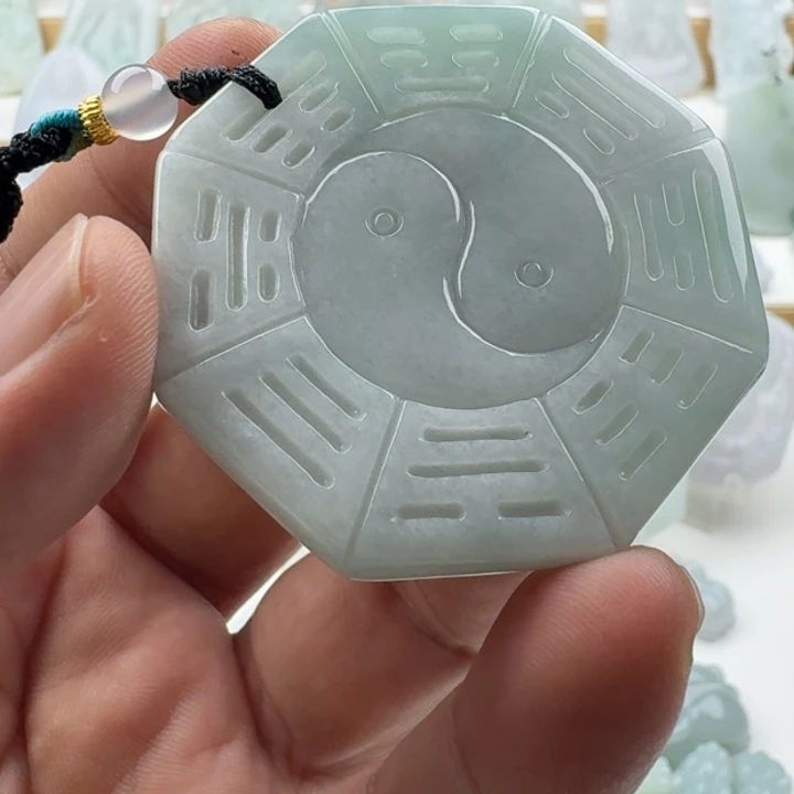 翡翠未镶嵌颈饰天然缅甸A货翡翠